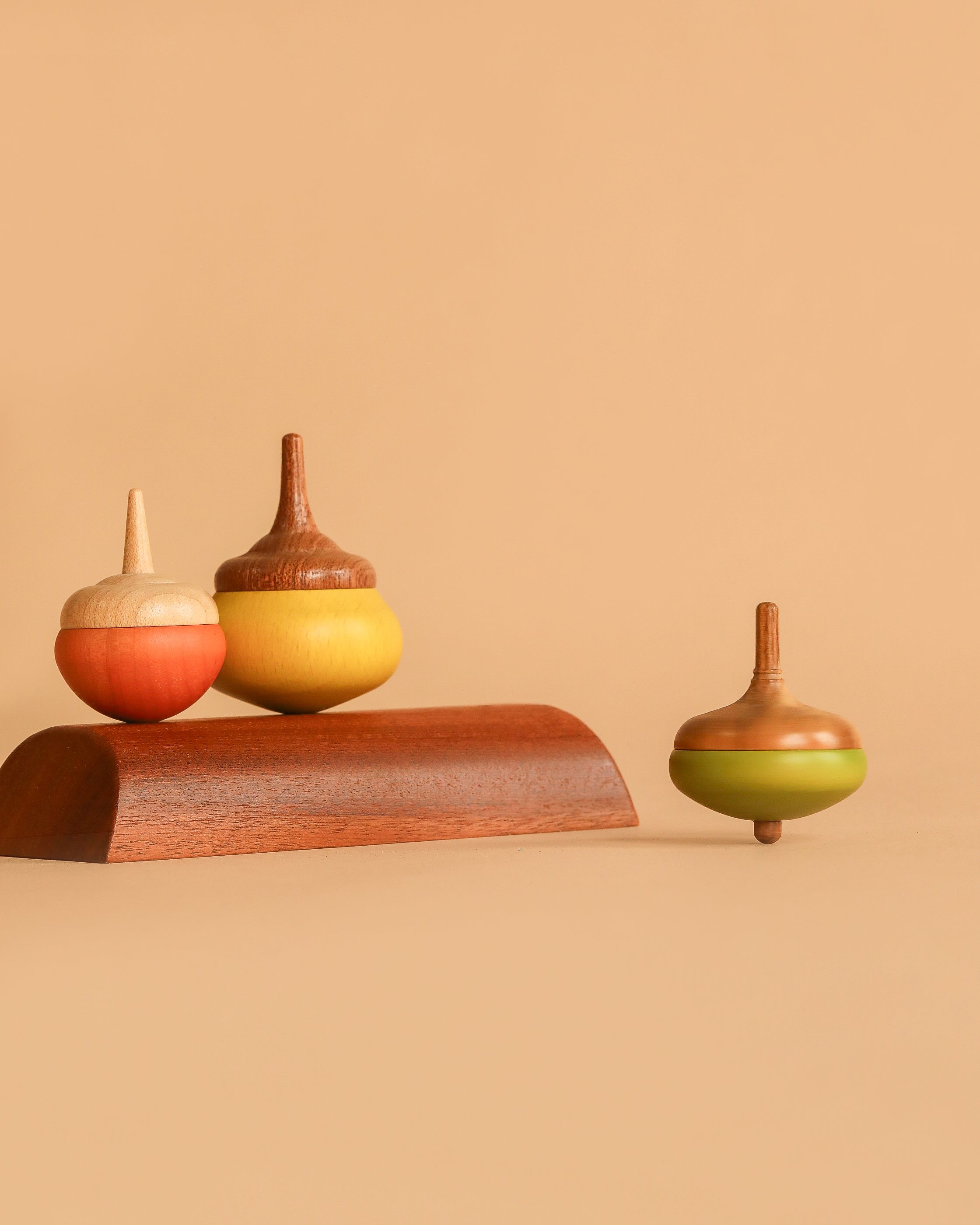Wooden Spinning Top Set - Chestnut